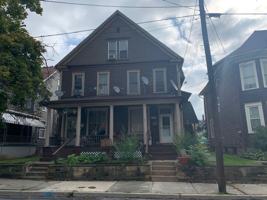 featured image of 609 Pine St