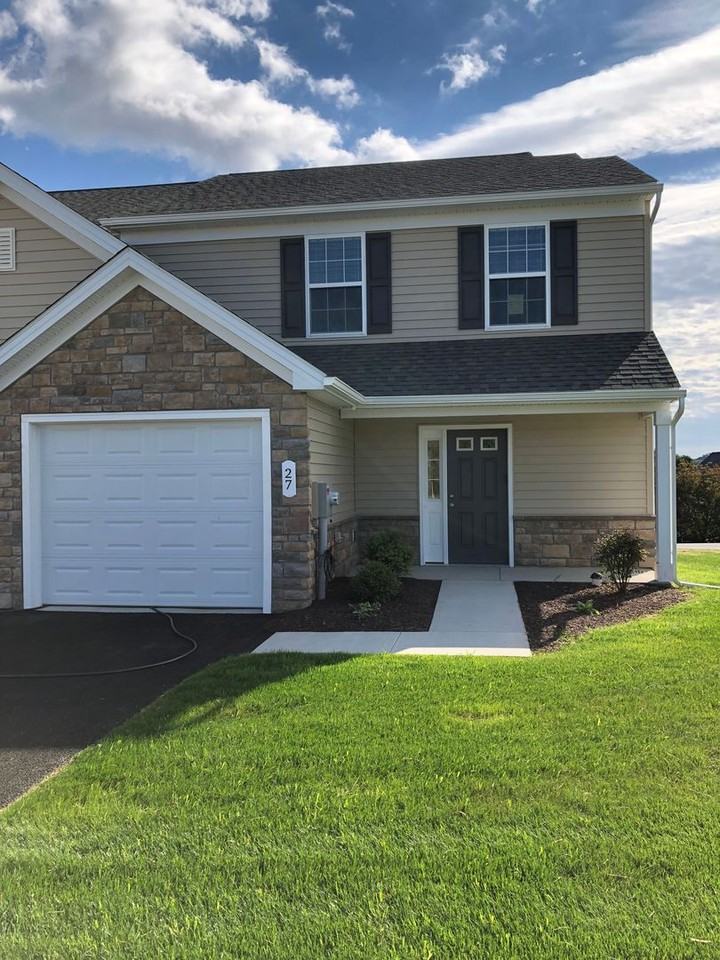 Creekside Townhomes Apartments 17,19,21,23,25,27 Creekside Drive