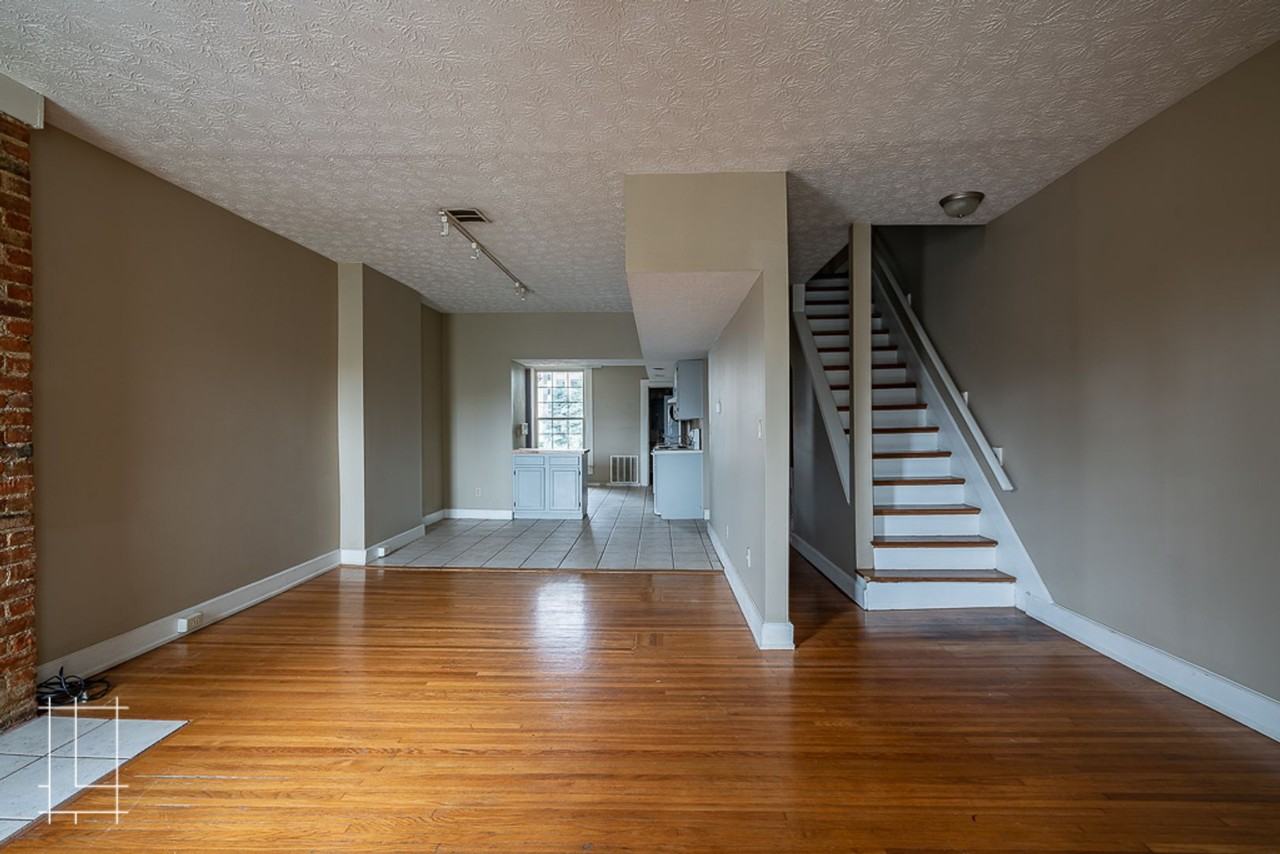 Neil House - Photo 5 of 45