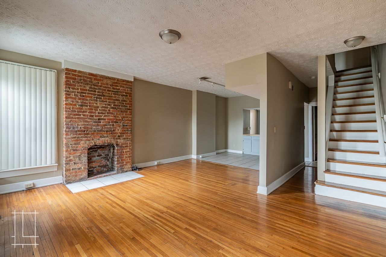 Neil House - Photo 6 of 45