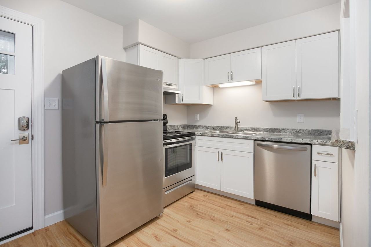 Elon Place - Photo 2 of 20