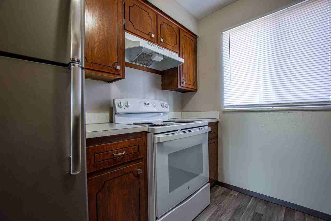 Southern Manor Apartments, 8252 - Photo 2 of 16