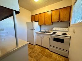 featured image of 5929 N Lombard St