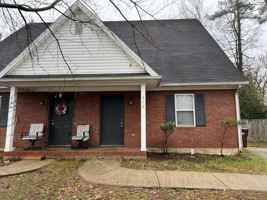 featured image of 214 Breckinridge Drive