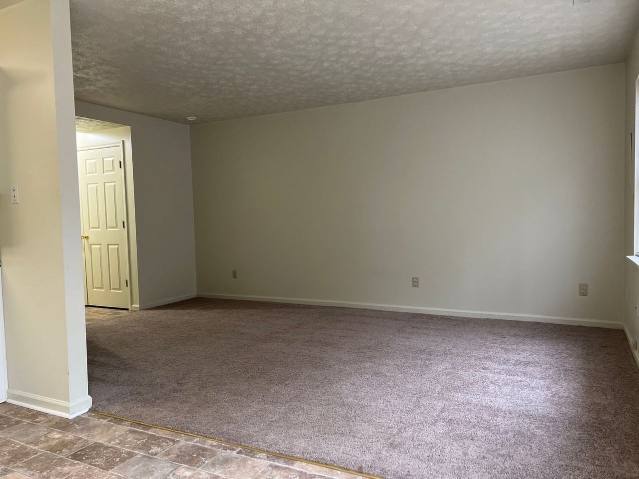 Rose Hill Versailles - Photo 3 of 22