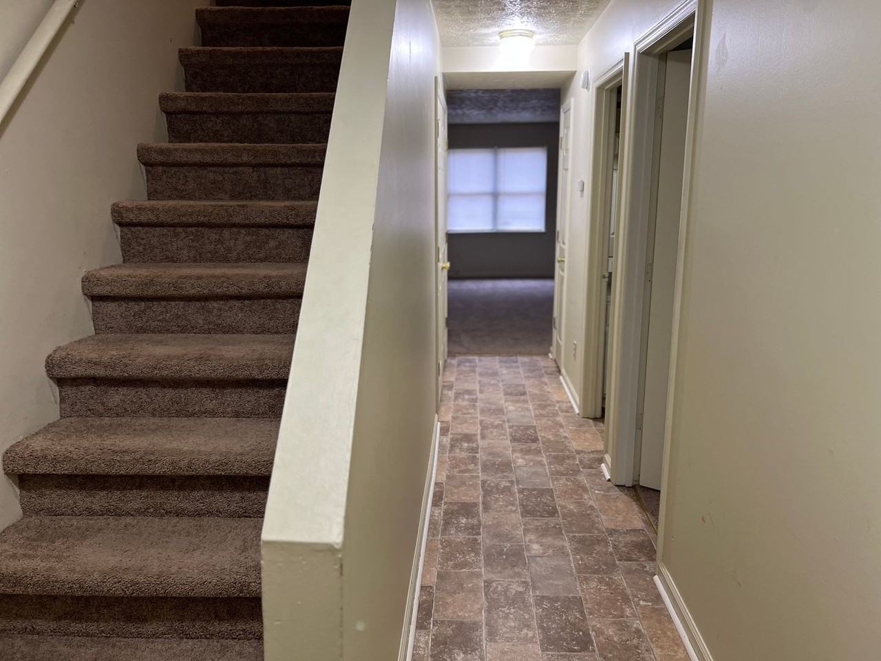 Rose Hill Versailles - Photo 5 of 22