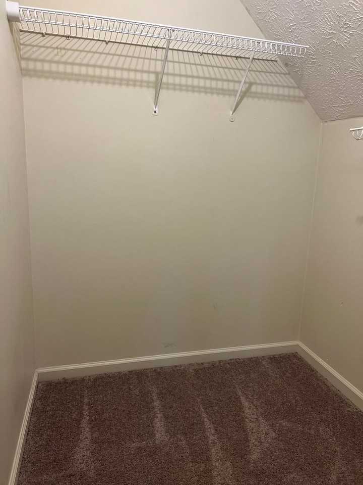 Rose Hill Versailles - Photo 6 of 22