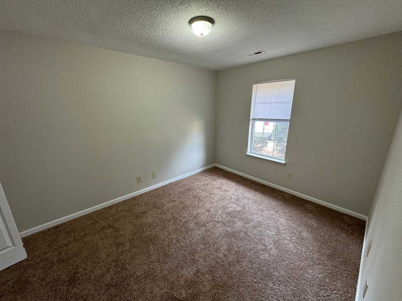 Sherwood2250 - Photo 2 of 9