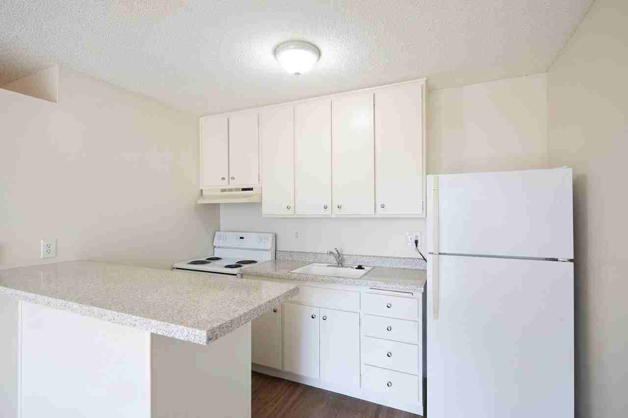 4841 Parks Ave - Photo 5 of 12