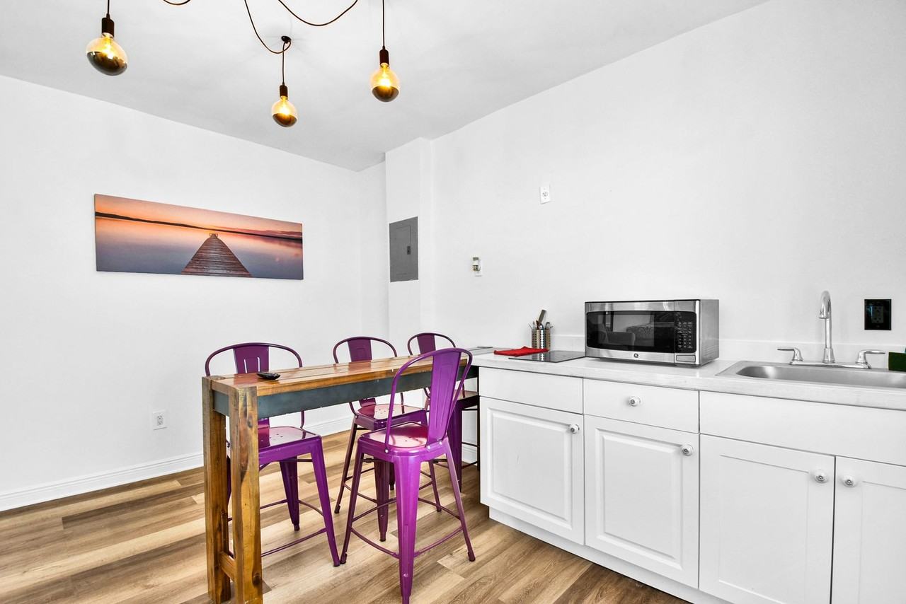 6966 Byron Avenue - Photo 3 of 30