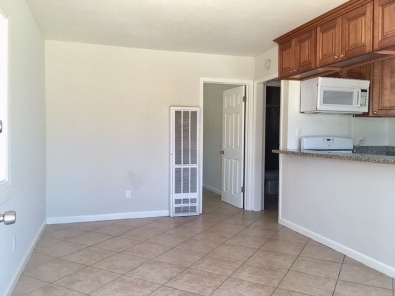 20th714-718 - Photo 3 of 11