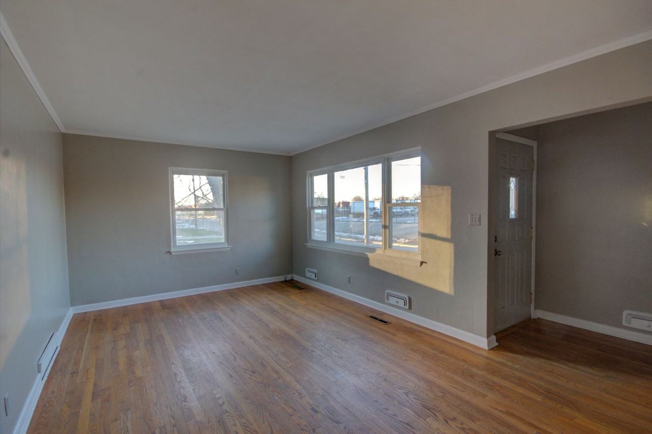 SL FRI1628 - Photo 2 of 16