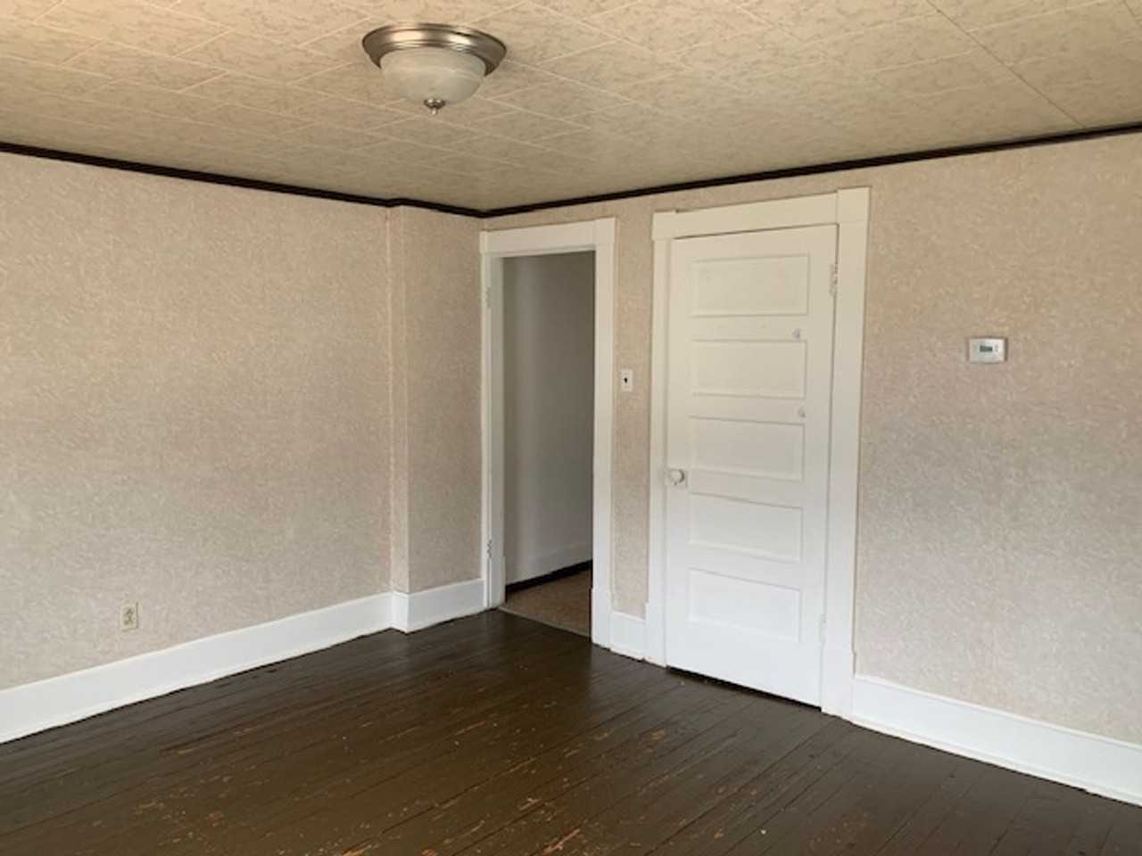 Amaorko-403 Beatrice Avenue - Photo 2 of 10