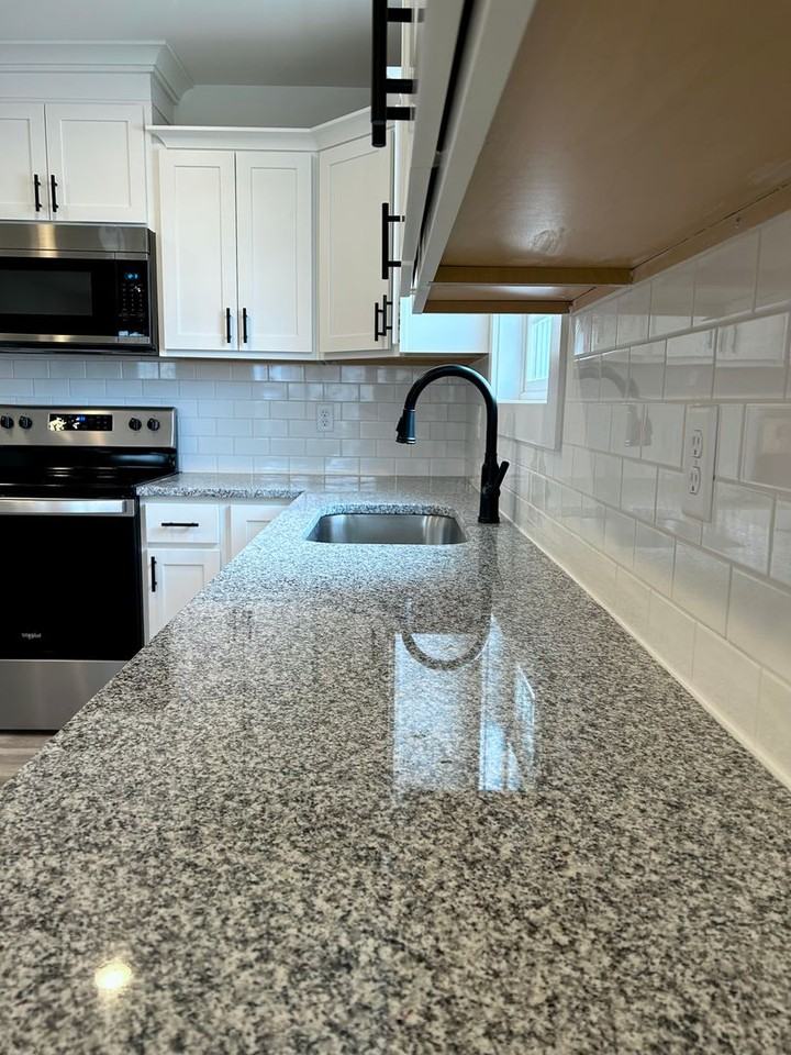 320/322 Winding Branch Drive - Photo 2 of 16