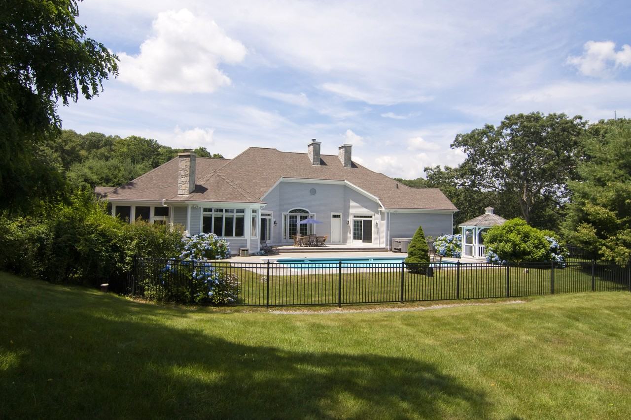 39 Winterberry Rd - Photo 3 of 28