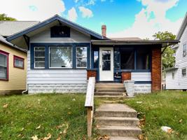 featured image of 808 W Beechwood Ave