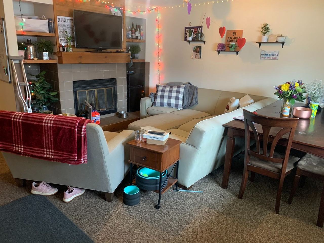 2043 (450) - Photo 2 of 19