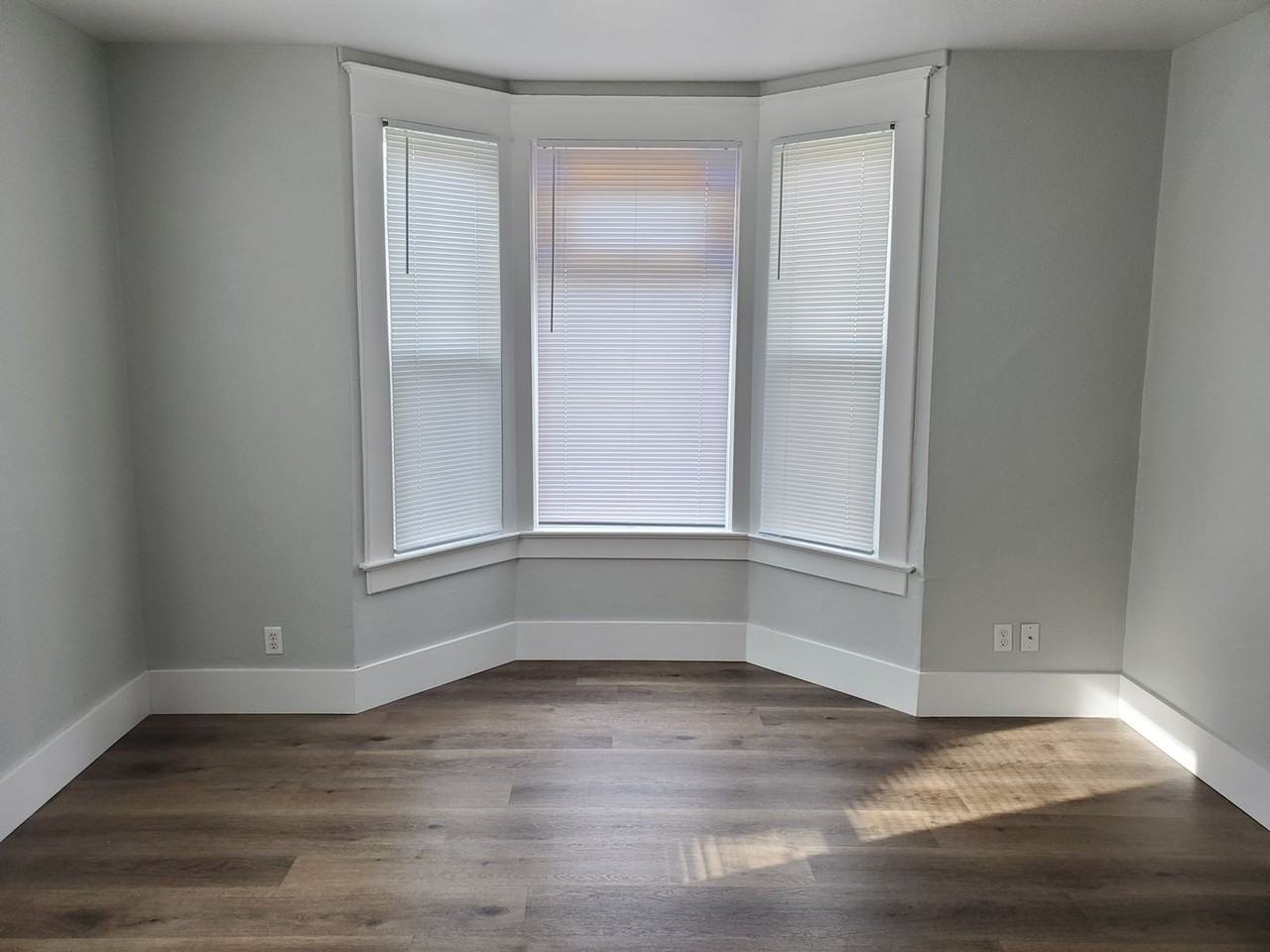 1306 O Ave - Photo 6 of 22