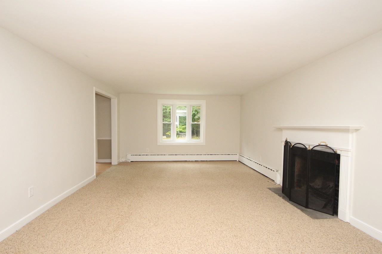 24 Marianne Rd - Photo 3 of 17