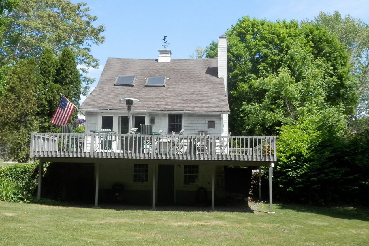 6 Essex Square - Photo 2 of 16