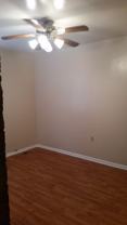 Super cute 1 bedroom apartment on the South Side Flats! - Photo 1 of 1