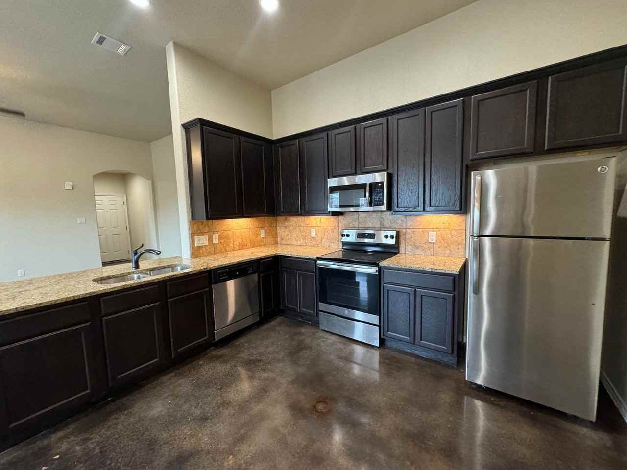 204 Ragsdale Way - Photo 7 of 23