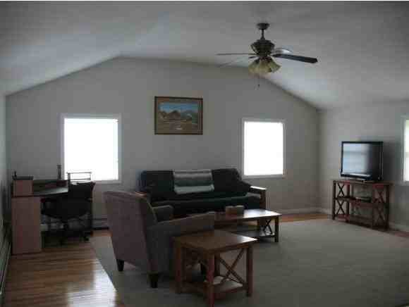 356 Mountain Rd - Photo 3 of 15