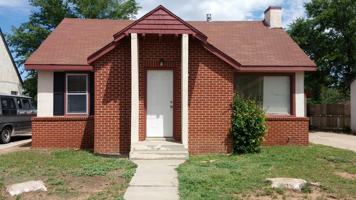 featured image of 1421 1/2 Wallace St