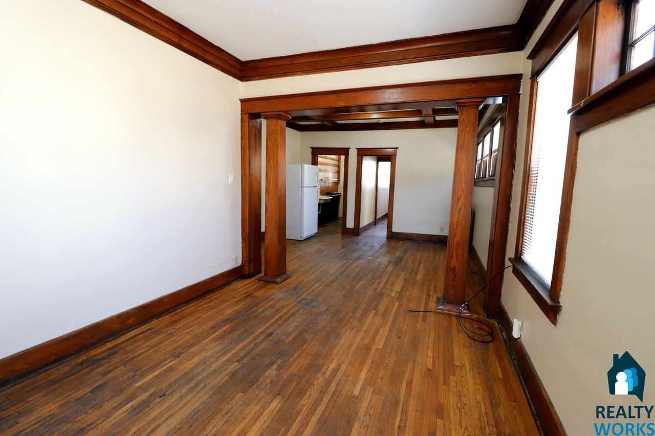 829 South 13th Street - Photo 2 of 13