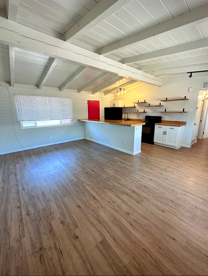 N Forgues Avenue  N Forgeus Avenue #2756 - Photo 3 of 10