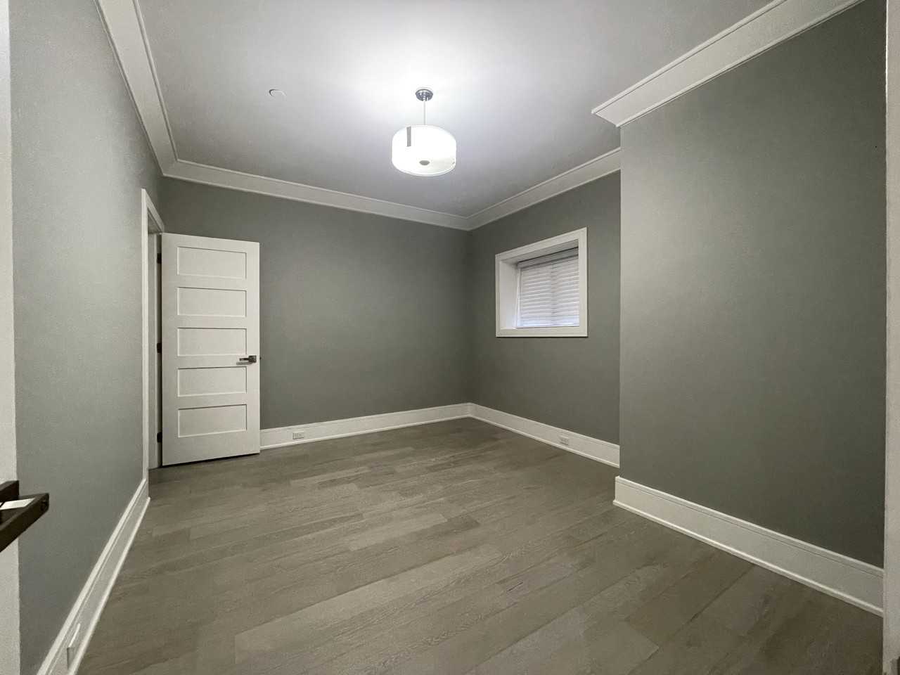 15482 Pacific Avenue - Photo 3 of 10