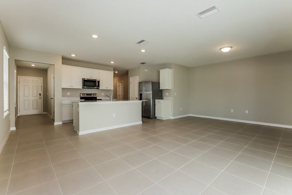 2278 Shasta St - Photo 3 of 16