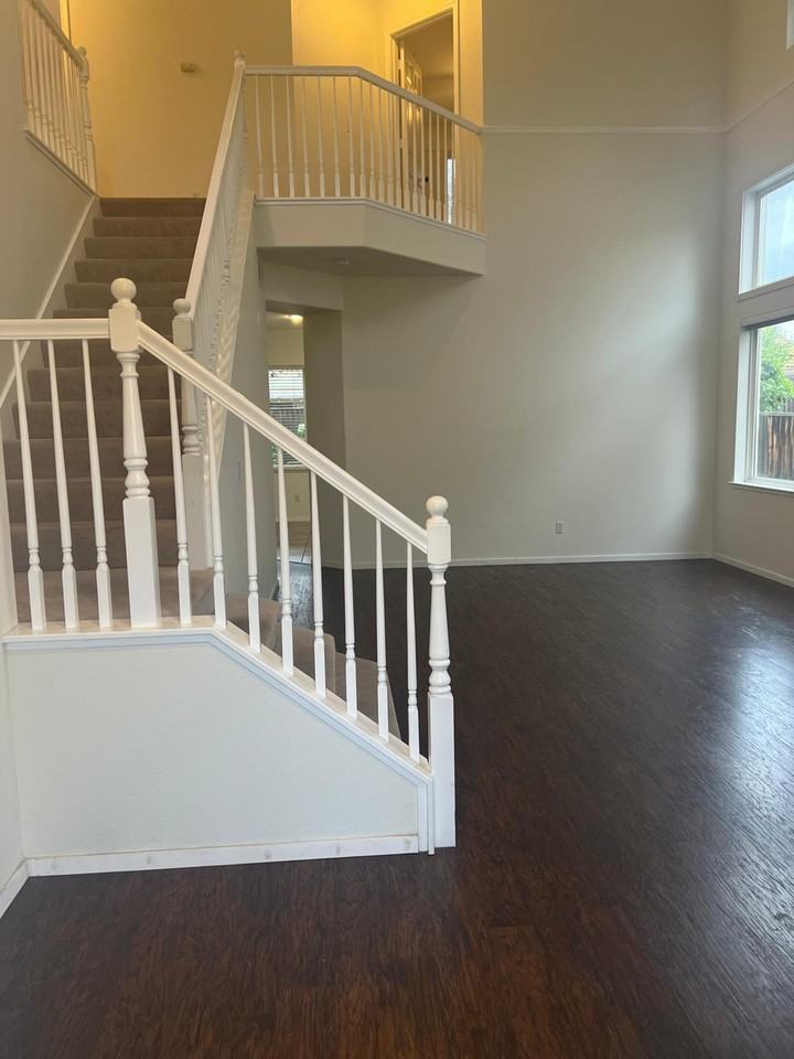 30 East Ferdinand Street - Photo 2 of 13