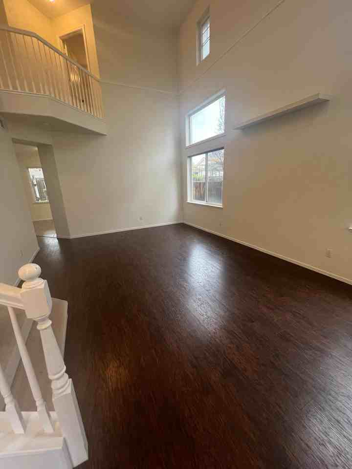 30 East Ferdinand Street - Photo 3 of 13