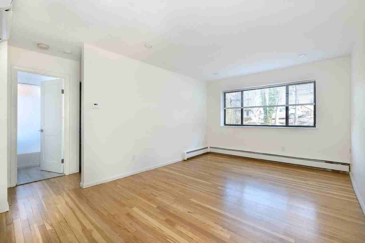 The Rise at Longwood: 40 - Photo 2 of 5