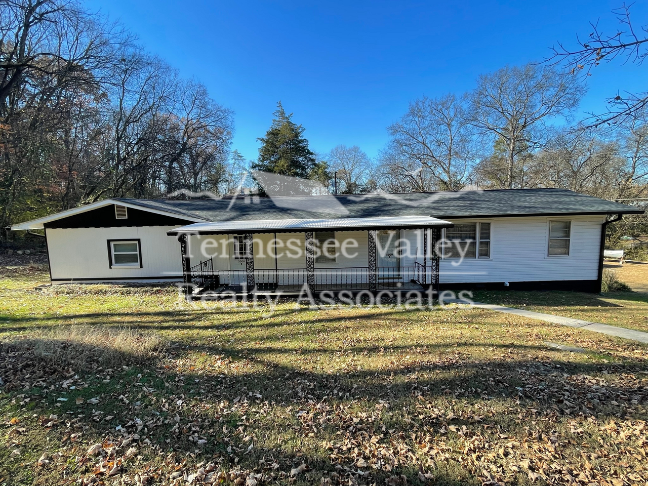 3009 Cox Ln. - Photo 3 of 23