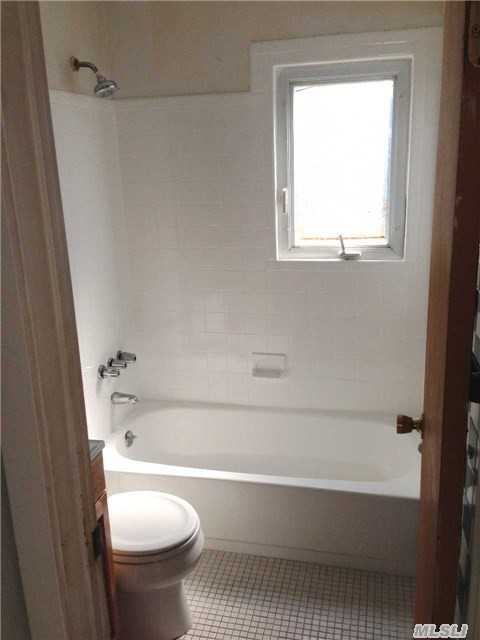 139 Rockaway Ave - Photo 2 of 4