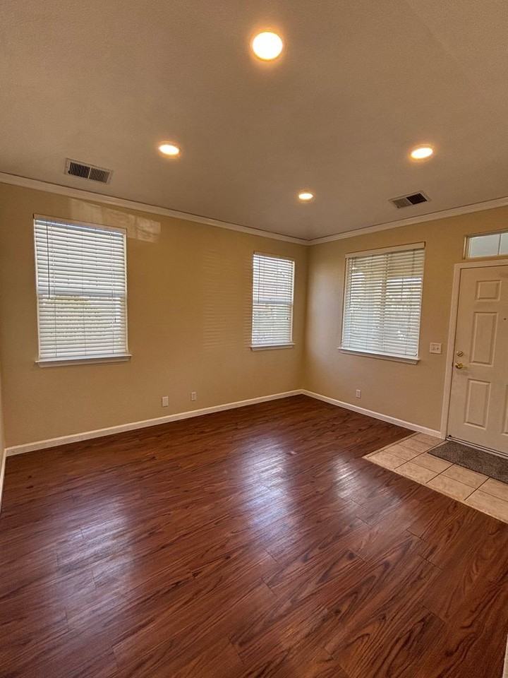 2649 Buss Drive - Photo 2 of 16