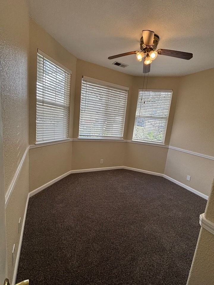 2649 Buss Drive - Photo 3 of 16