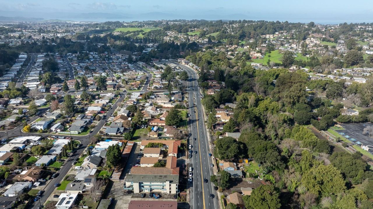 Casa Sobrante Town Homes - Photo 6 of 25