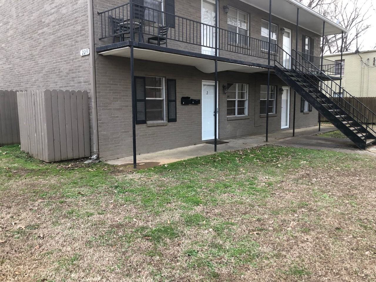 229 North Church Street - Photo 2 of 12