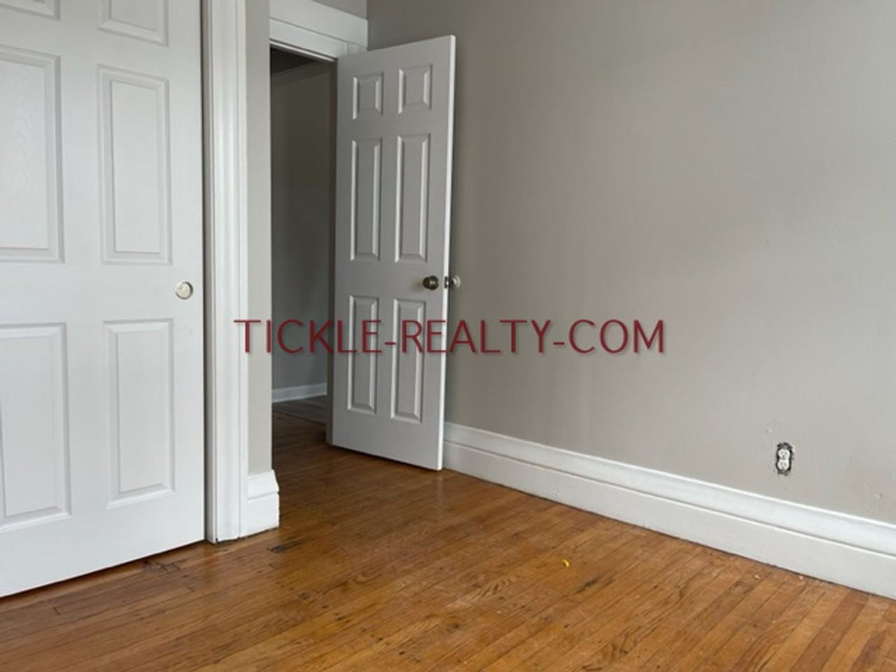 681 Averill  Ave. - Photo 2 of 27
