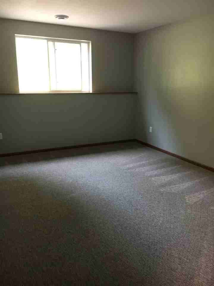 Sisters Court - Photo 6 of 27