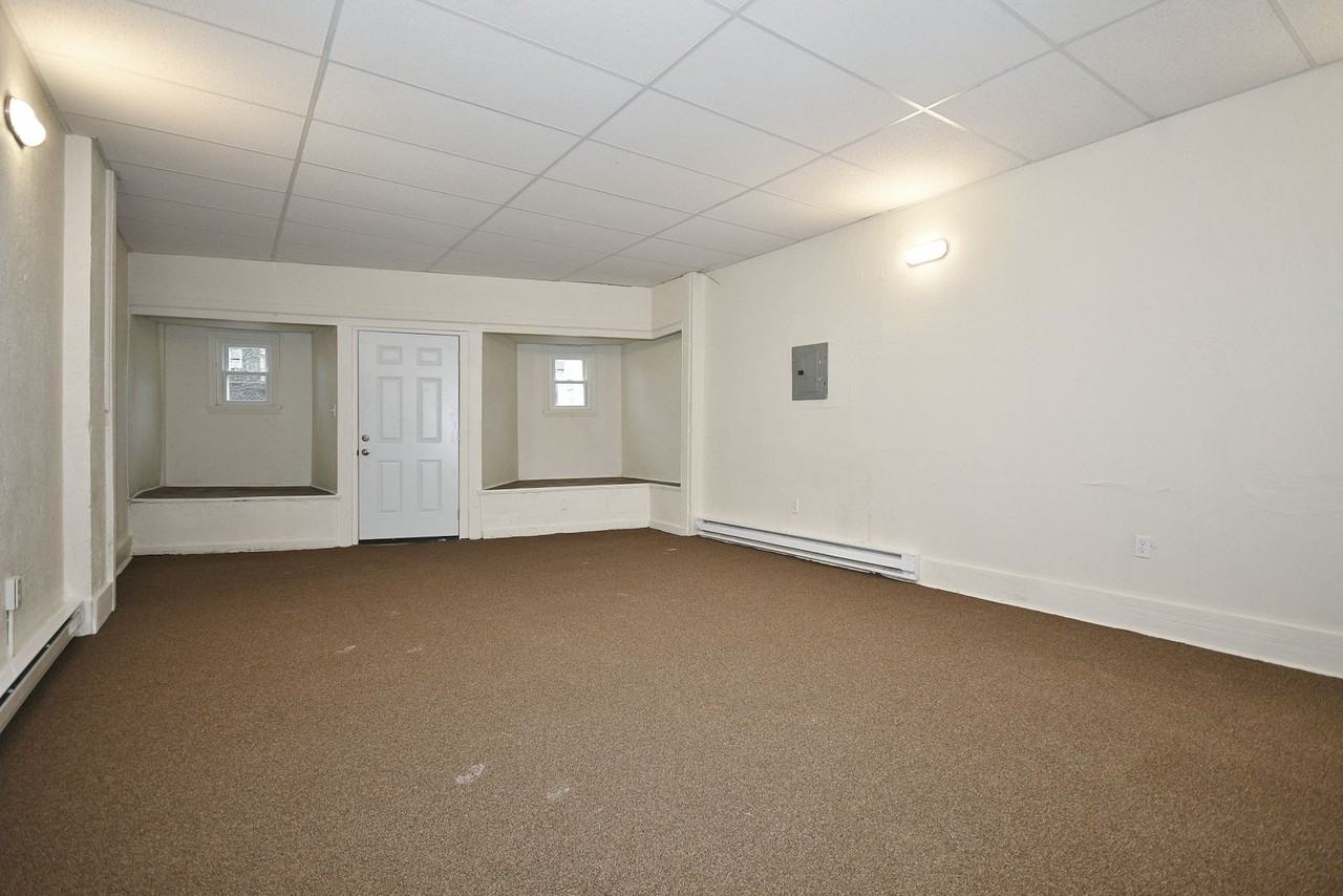 420 Grant Avenue - Photo 6 of 20