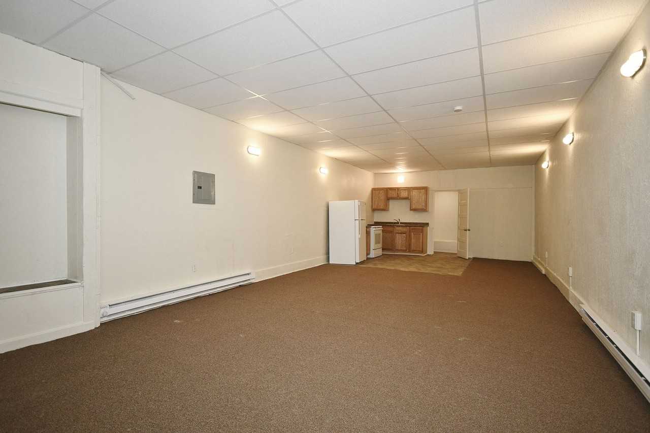 420 Grant Avenue - Photo 7 of 20