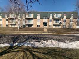 featured image of 1940 Countryside Dr