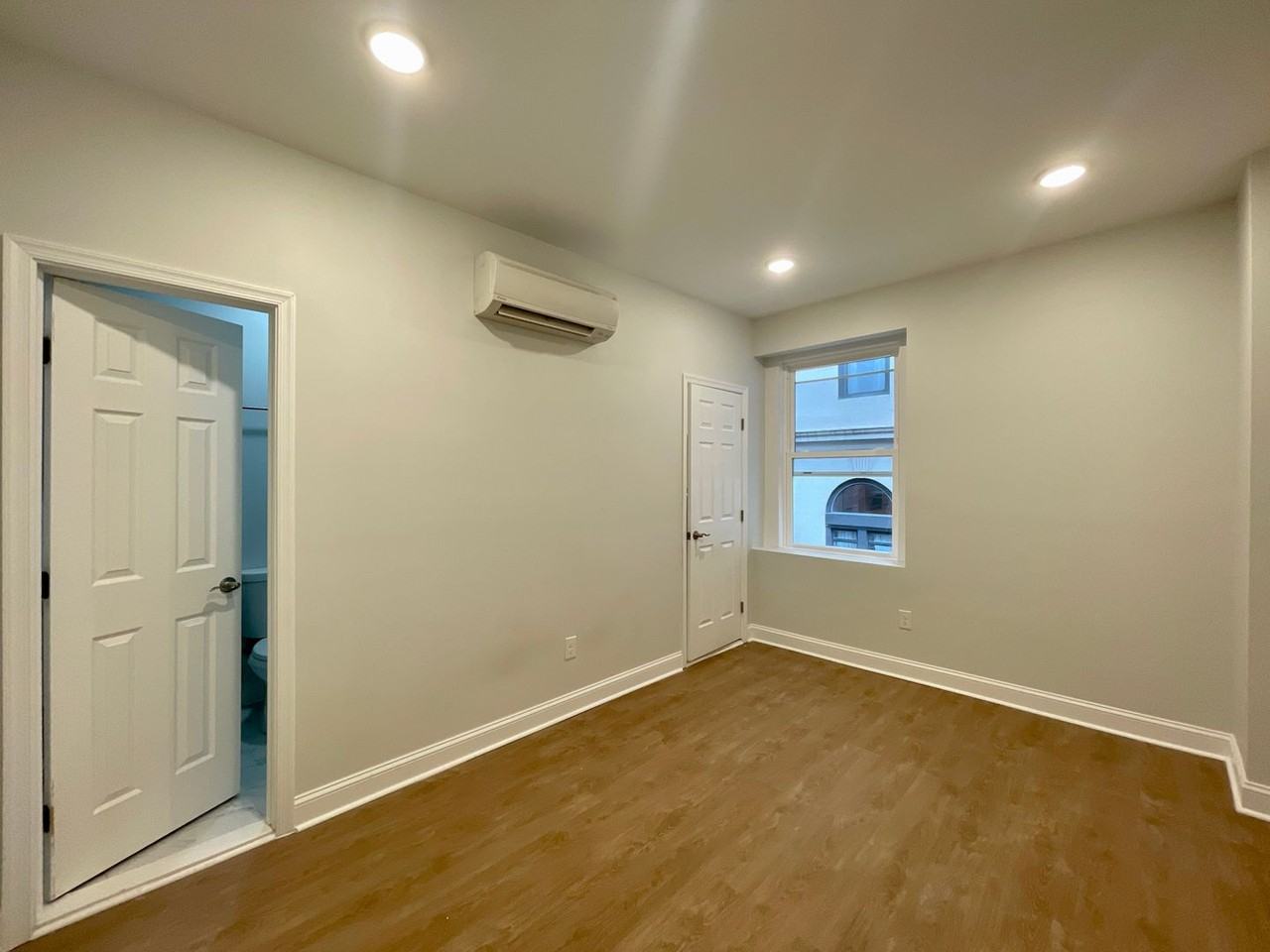 1322 Locust Street - GRNZ XI - Photo 7 of 13