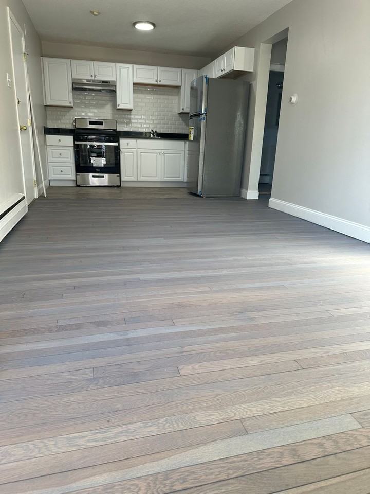 Cross Street Apartments - Photo 3 of 8