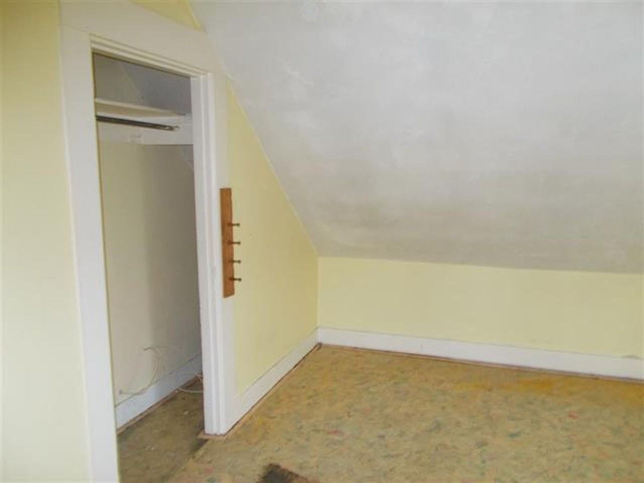 270 Manchester Street - Photo 2 of 7