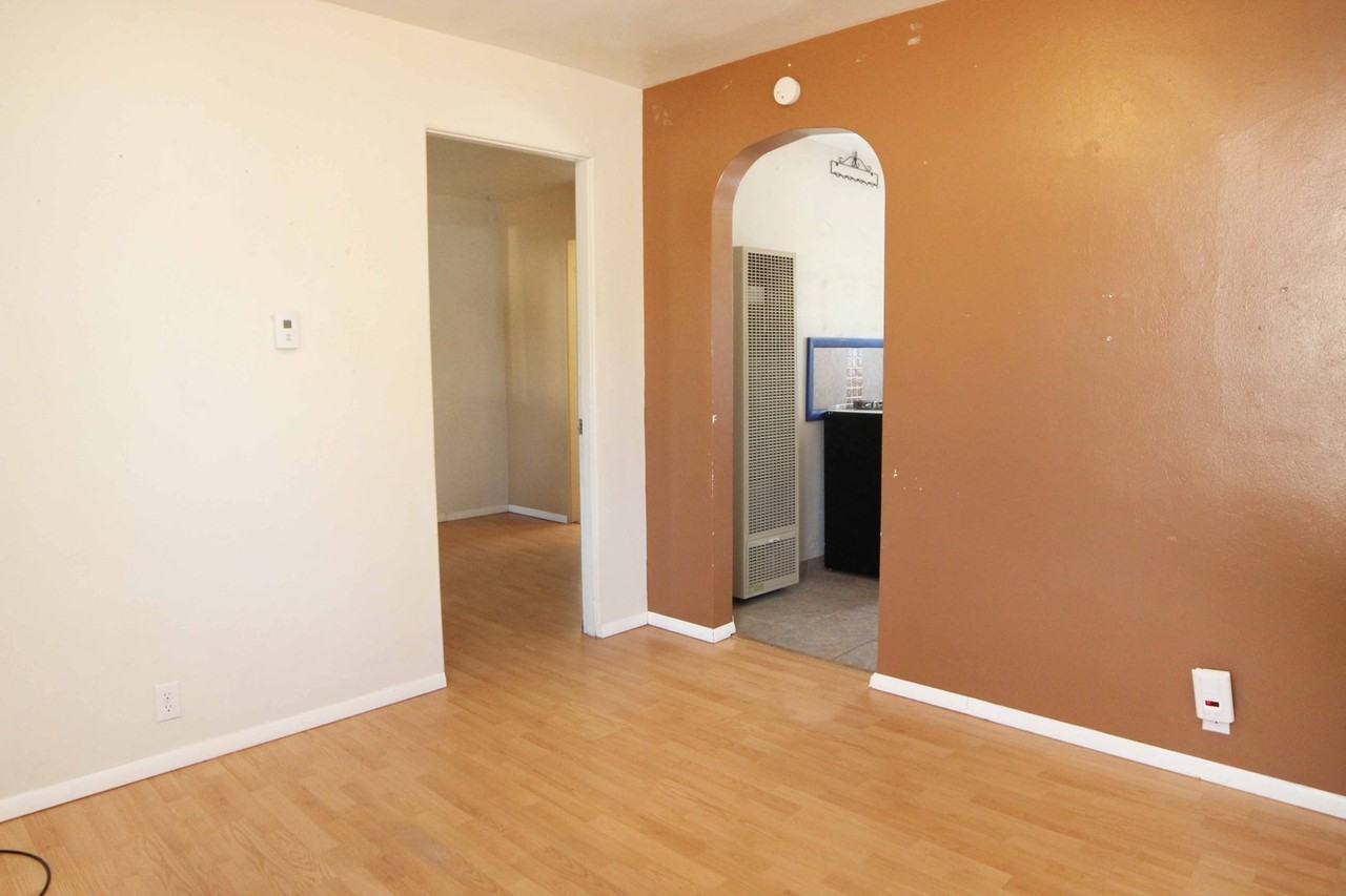 630 & 634 Cowan-622 - Photo 2 of 7